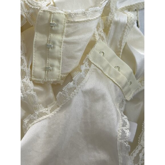 Vintage Vassarette Women's 36 Yellow Nylon Romper Teddy Lingerie - Picture 11 of 11